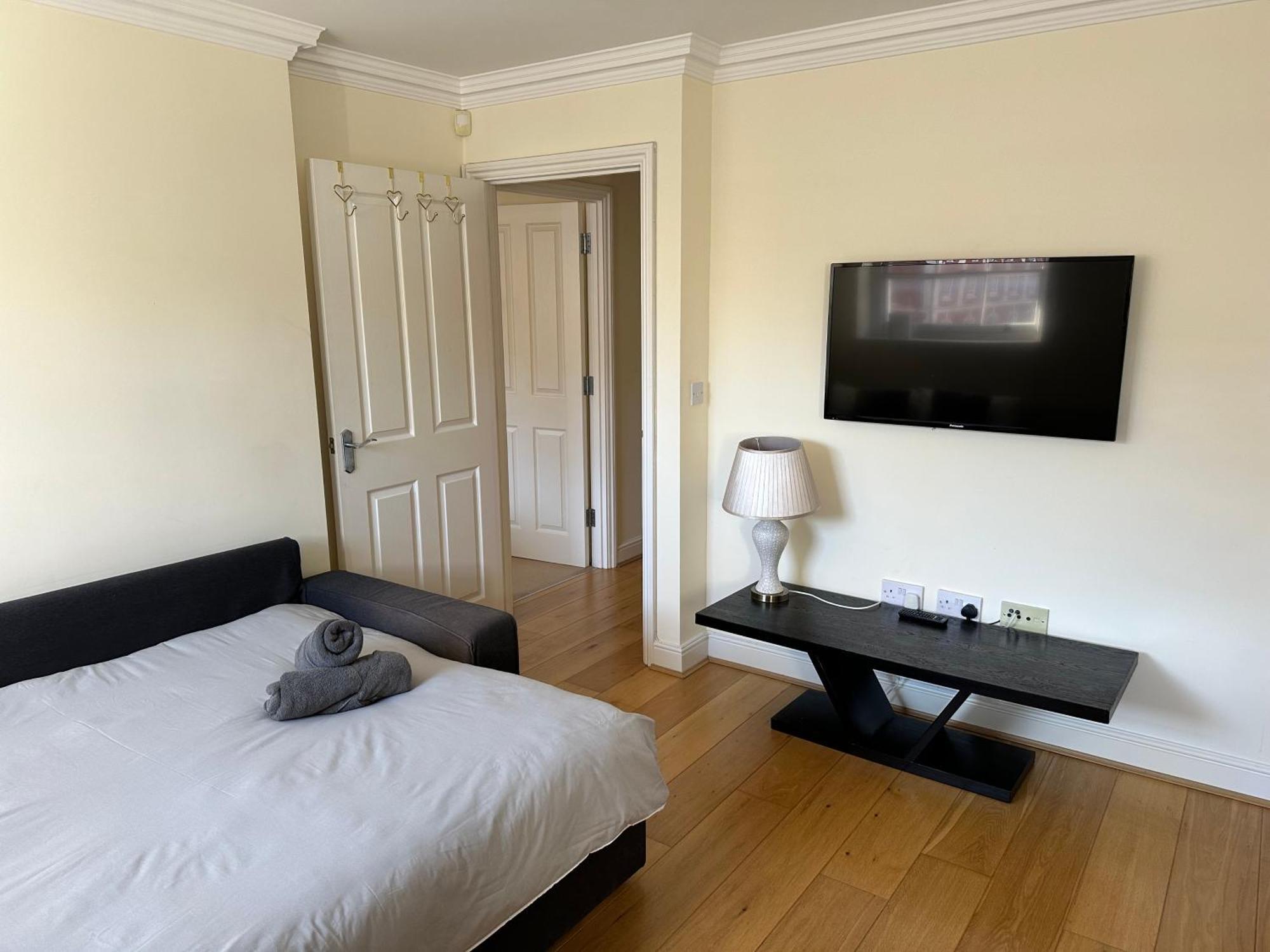 Lx Russell Square Apartments Лондон Экстерьер фото